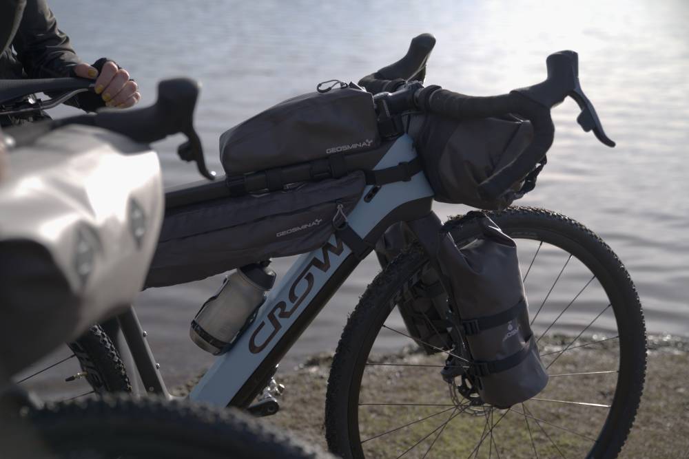 Best electric bikes for long distance touring - crowbicycles